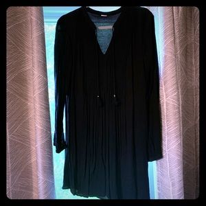 Black pleated casual dress